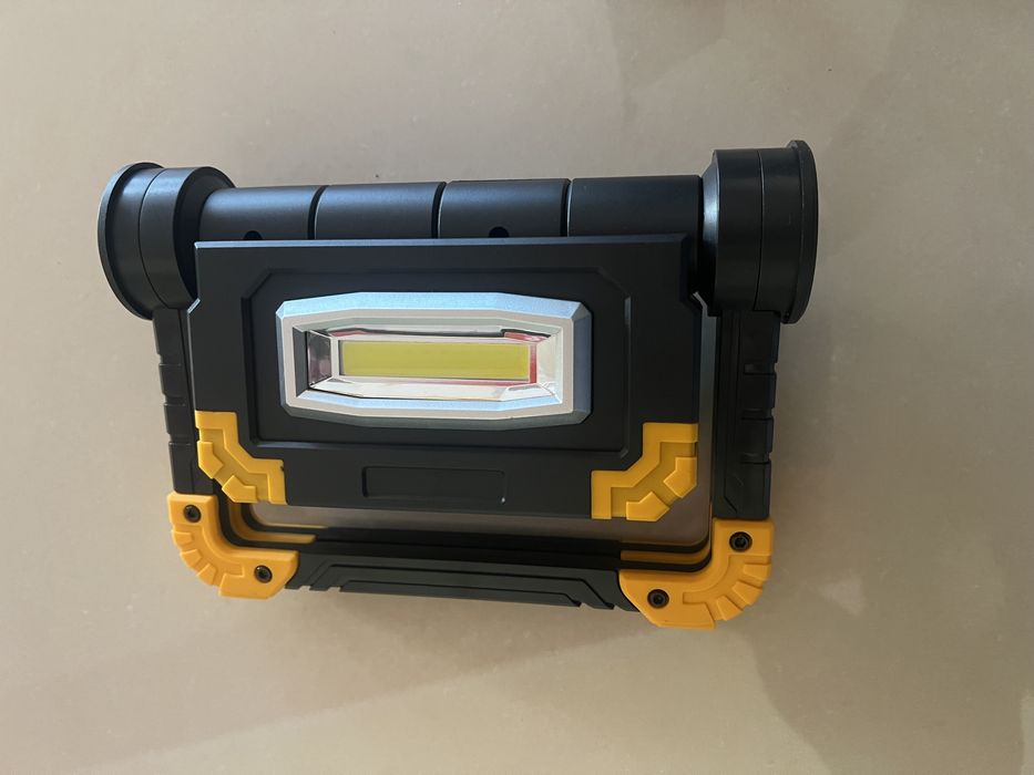 Vand lanterna pentru iluminat