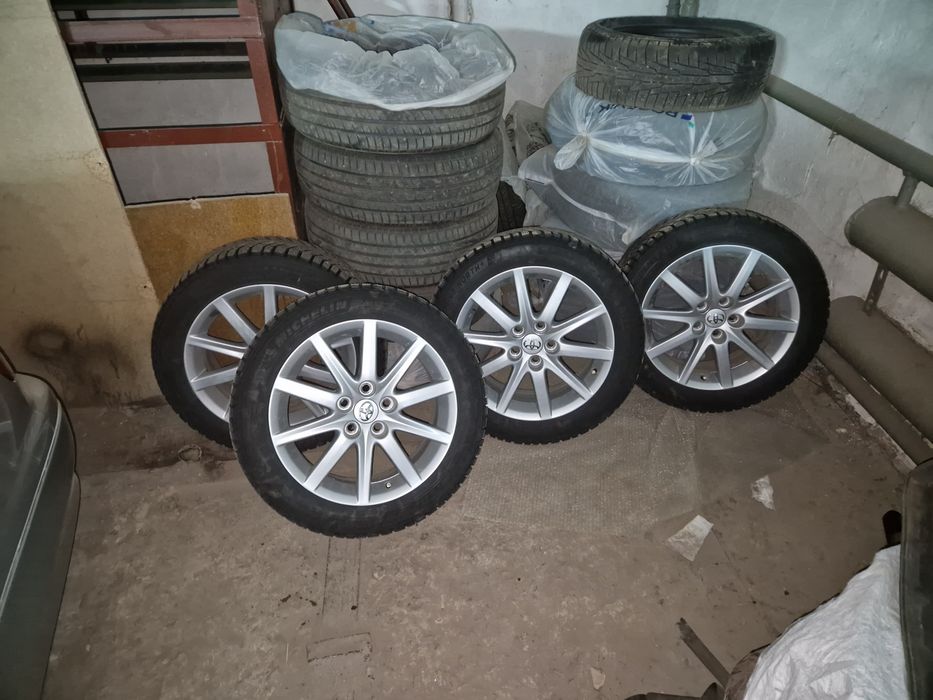 Продам диски с резиной R17