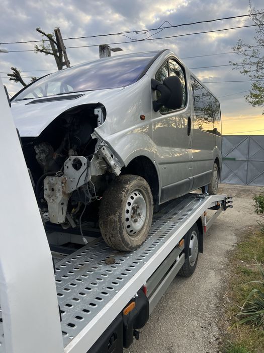 Desfac dezmembrez piese motor 1.9 2.0 2.5 opel vivaro renault trafic nissan primastar