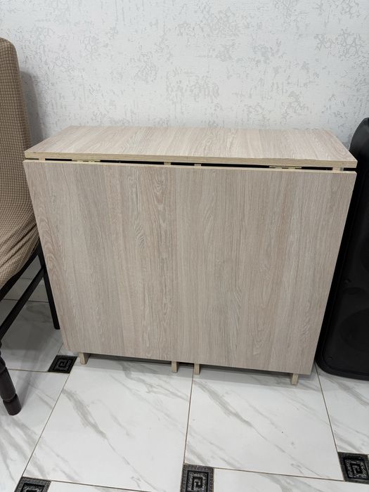 Продам стол книжка