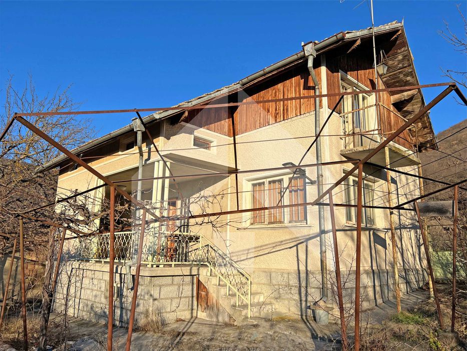 Продава се Къща в с. Жилино, Област Шумен - 146 кв.м за 122 €/кв.м - Снимка #2