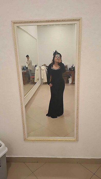 Вечерней платье..