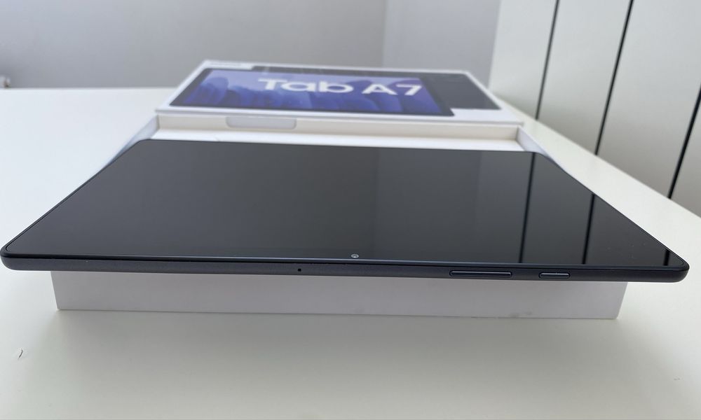 Tableta Samsung Galaxy Tab A7 (SM-T500) 32GB Wi-Fi – Pachet Complet, Ca Nouă