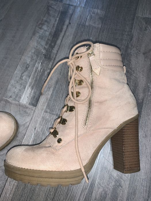 Обувки Guess Размер 7 1/3 (38.5)