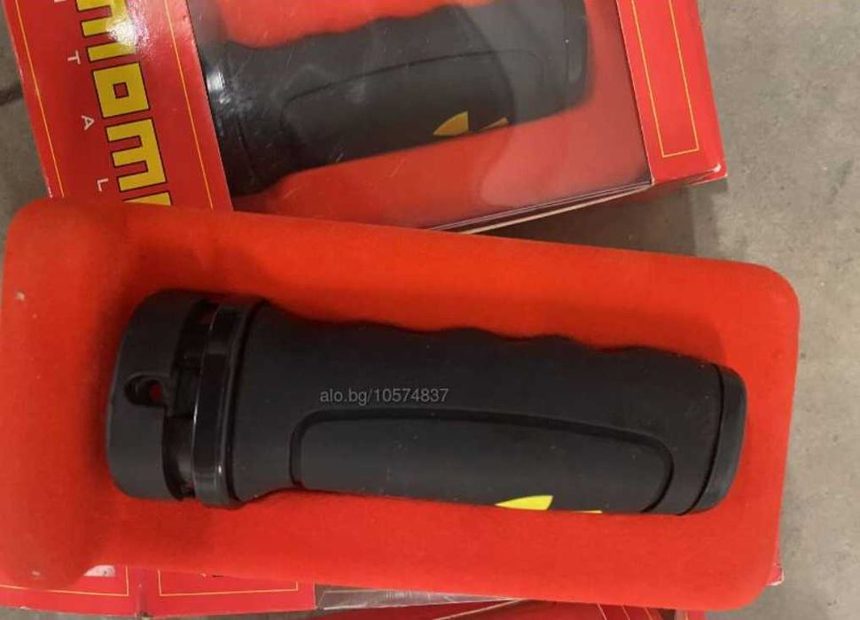 Спортни топки за скоростен лост МОМО, Италия