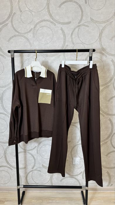 Спортивный костюм