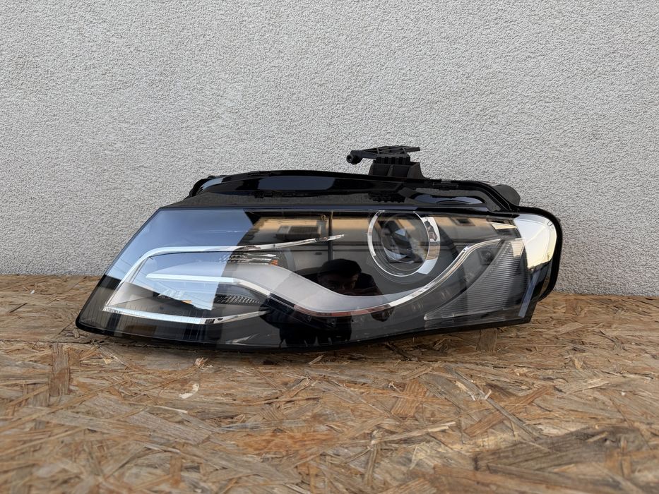 Far stanga Audi A4 B8 8K Xenon + LED Original Europa 2008-2012