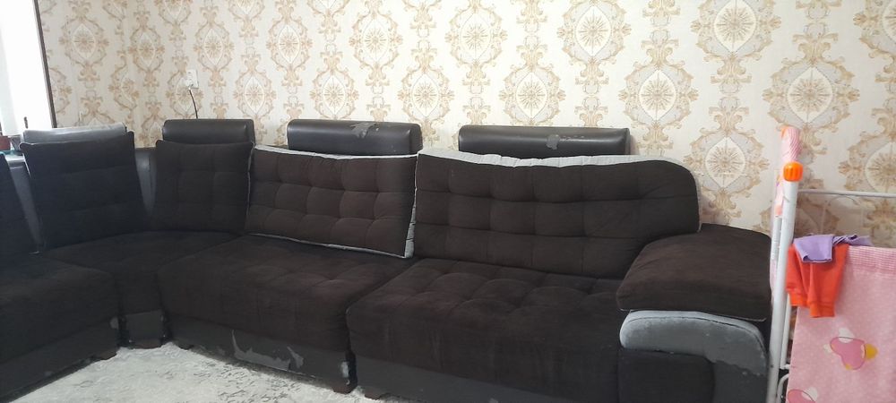 Диван для гостиной