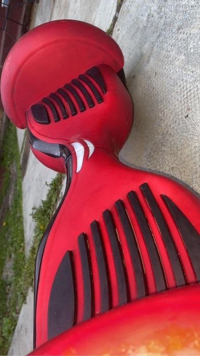 hoverboard roșu în stare bună