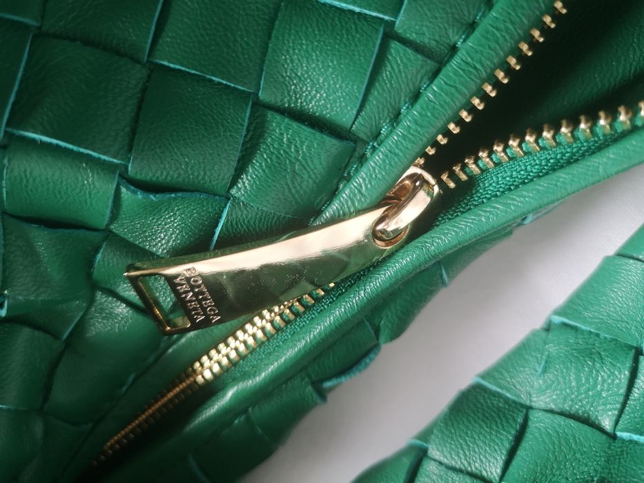 Bottega Veneta, нова чанта естествена кожа