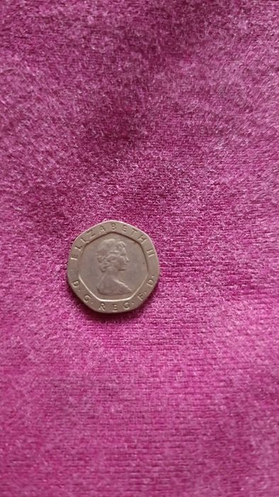 Монета продаем  старый