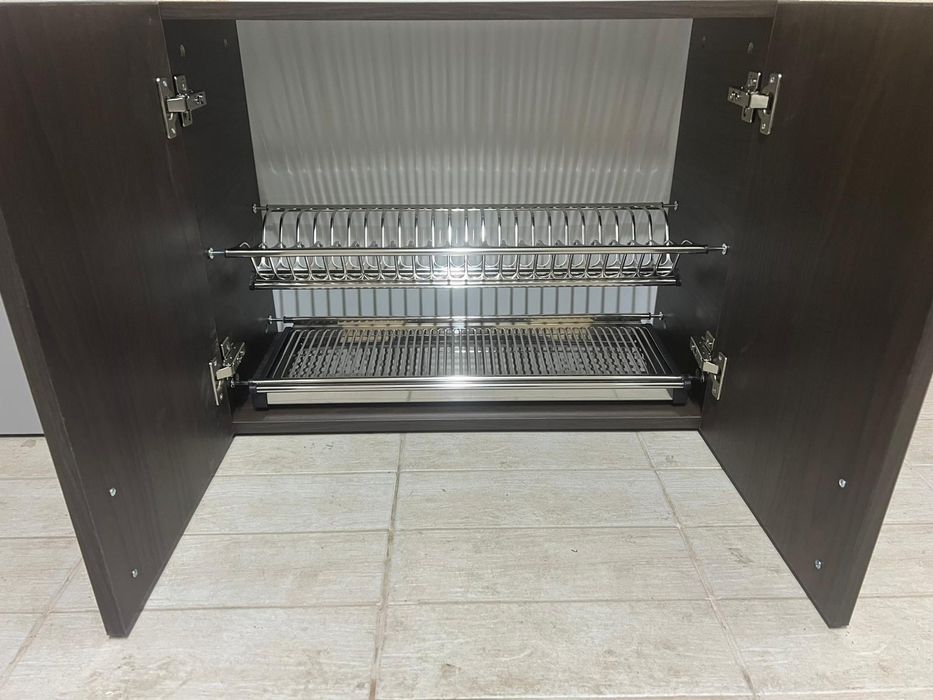 Шкаф отцетник за чинии и прибори