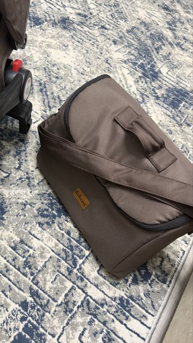 Продается коляска+автокресло с сумкой почти не пользованное