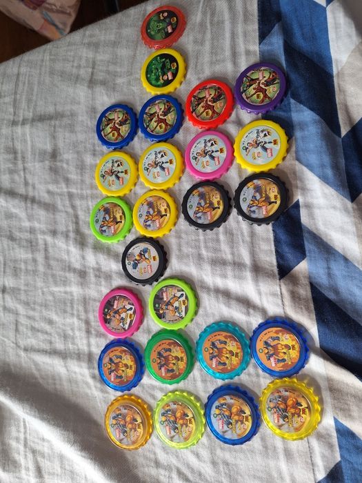 Vând metal tazos