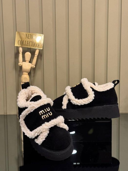 Ugg-uri si adidasi pret redus