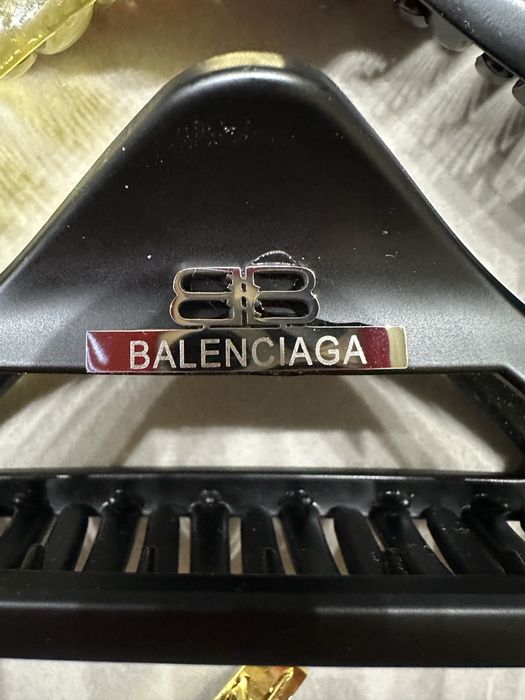 Диадеми Chanel Fendi