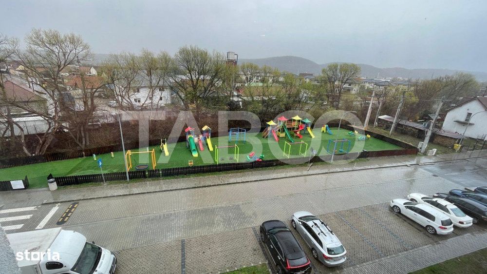 Apartament 3 camere cu balcon de vanzare in Selimbar