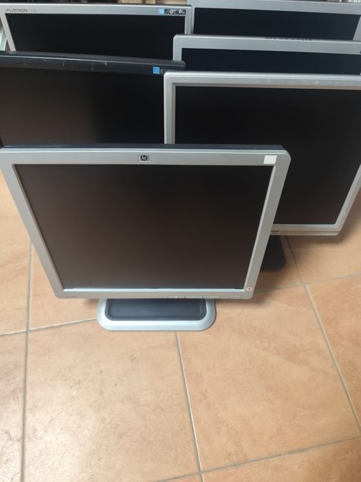 Монитор 4000тг 17дюйм