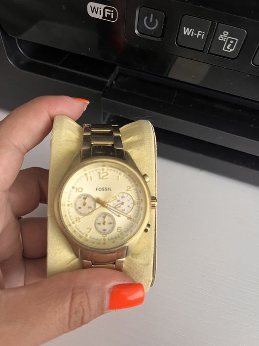 Ceas fossil auriu
