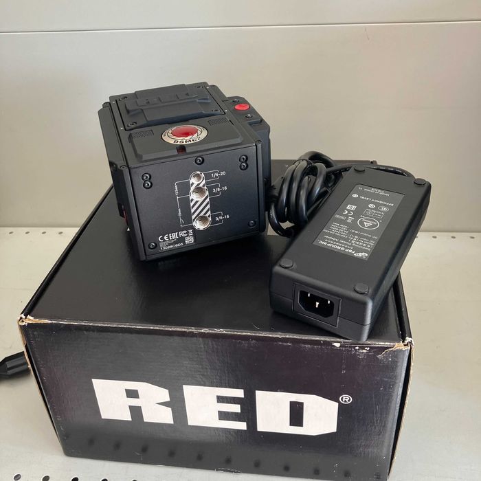 Кинематографска камера RED DigitalCinemaDSMC2 със сензор GEMINI 5K S35