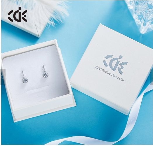 Colier din aliaj placat cu rodiu cu Cristale Swarovski