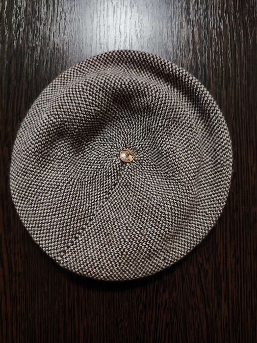 Продам берет женский.