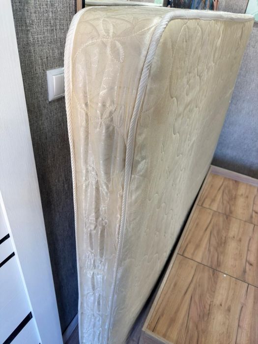 Продам матрас 160*200