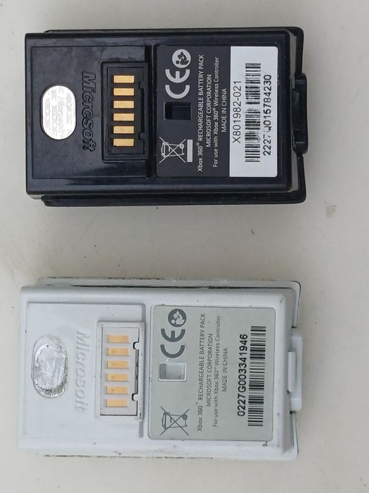 Acumulator baterie maneta Xbox cu celulele schimbate, noi. 
Celule folosite - Energizer 2100 mA
Pretul este pentru o baterie