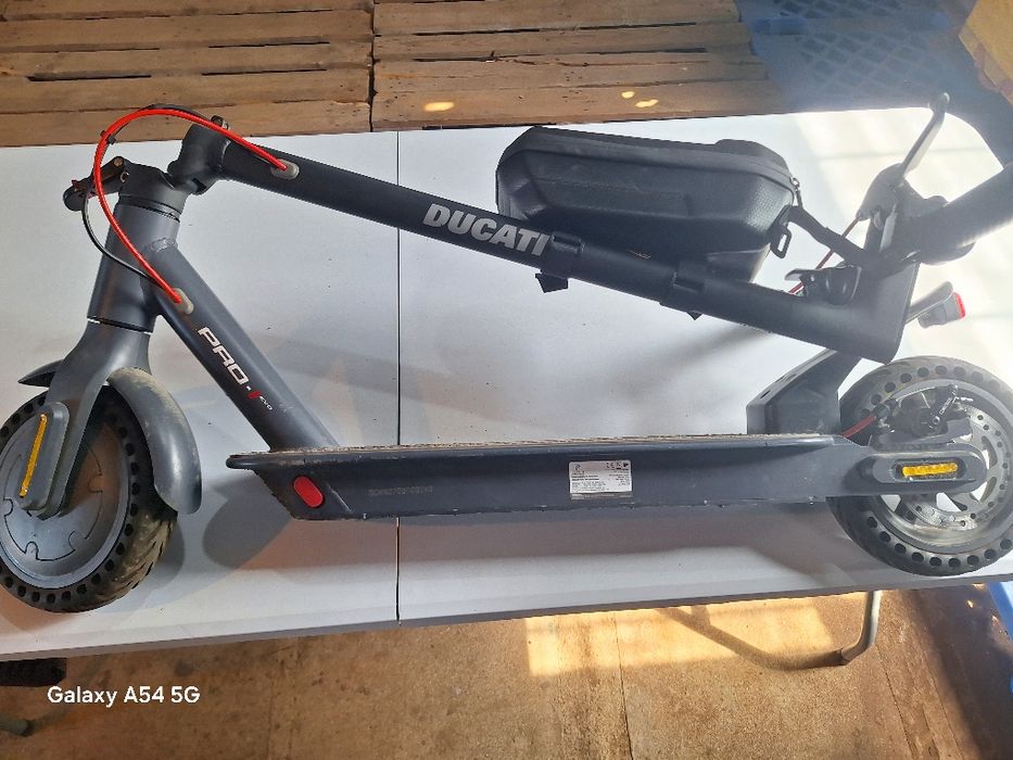 Тротинетка Dugati