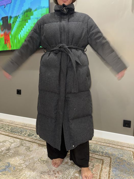 Зимнее длинное пальто (пуховик) 44–46 размер, серое