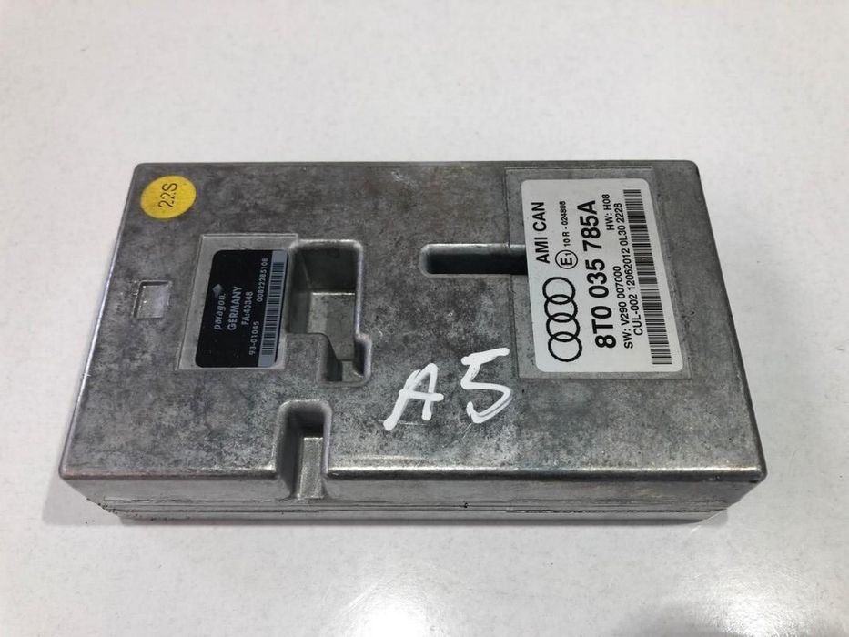 Interfata audio AMI 8t0035785a Audi A5 8T [facelift] [2011 - 2016]