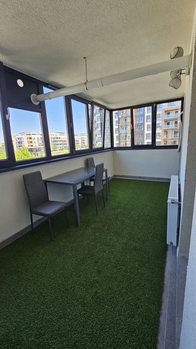 Garsoniera spatioasa cu terasa inchisa