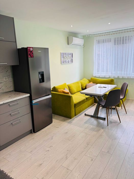 Тристаен апартамент под наем Слатина