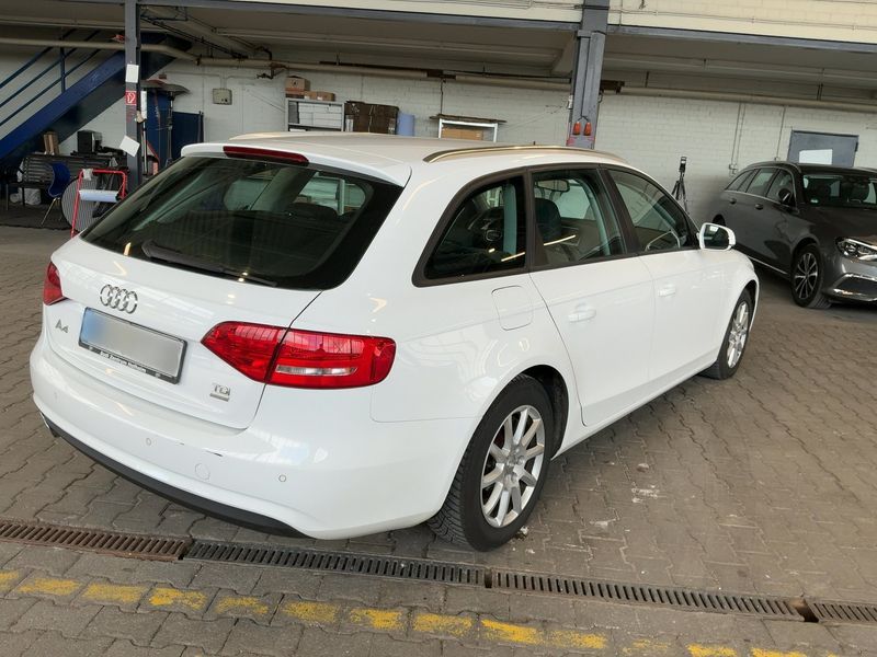 Audi A4 2.0 TDI ultra Attraction 2015