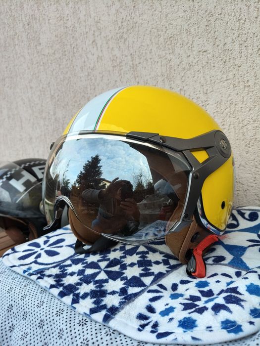 Vând căști scuter