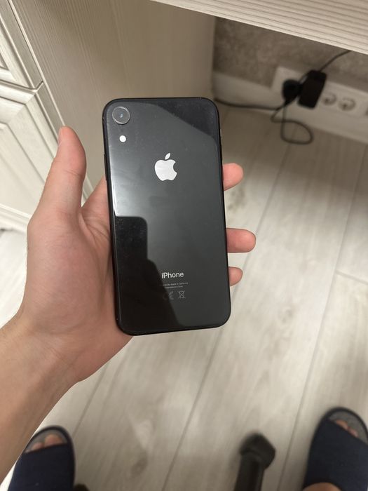 Iphone XR 70%.