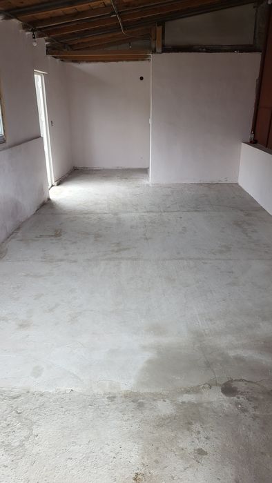 Inchiriez garaj,hala,spatiu pentru diverse activități.