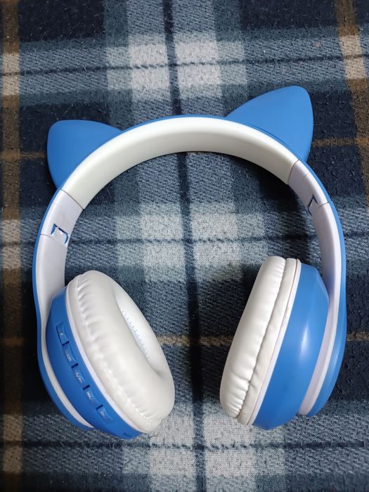 Продам беспроводные наушники