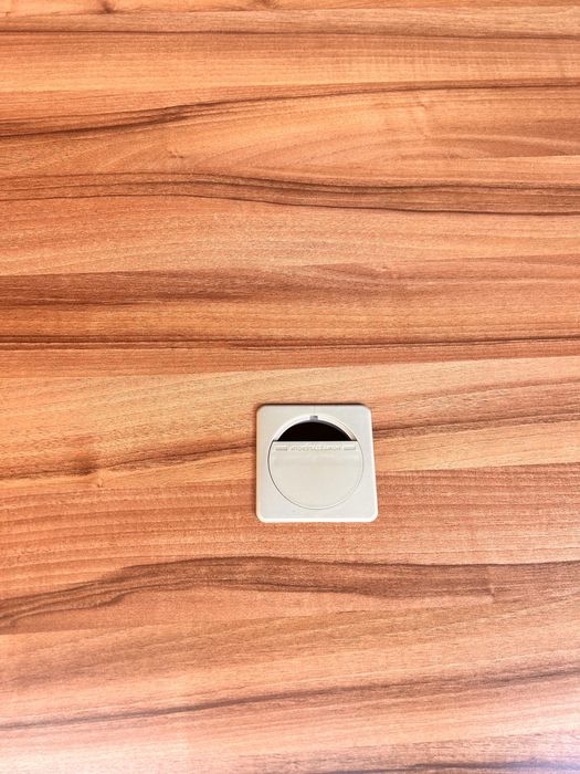 Офис бюра Nowy styl group 6броя