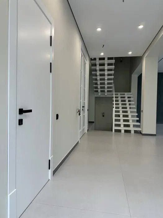 Продается дом 6 комнат, ориентир: Никитина, 2,87 соток 380м²