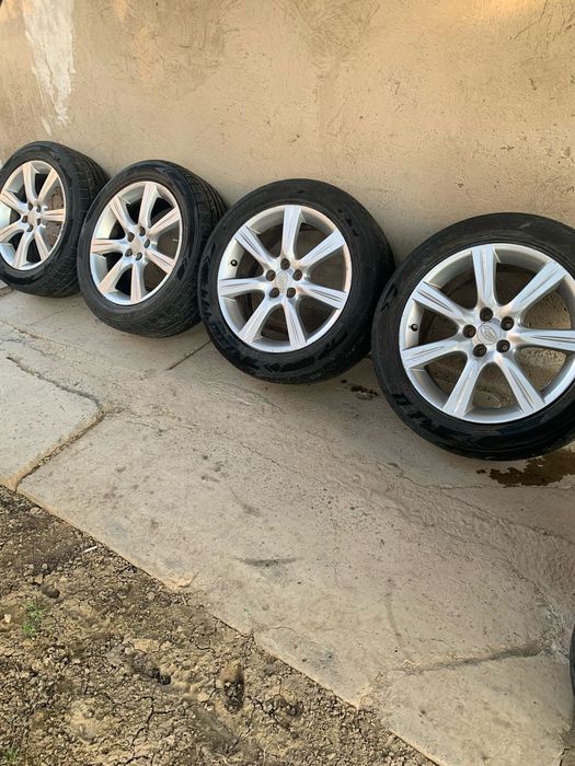 Диски оригинал на субару   р17 с летними шинами 215х55х17  обмен есть