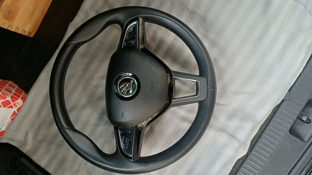 Volan Original Skoda Octavia 3 Facelift 2017+ DSG cu Padele | Stare Impecabilă