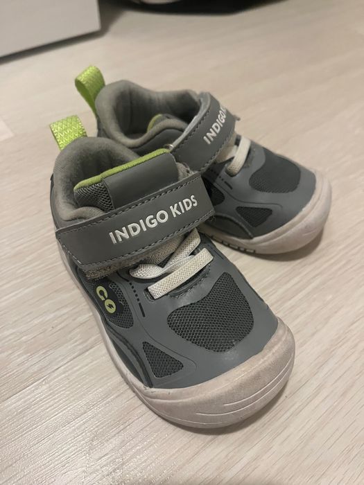 Кроссовки детские