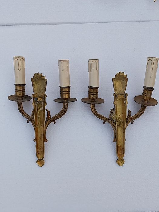 Aplice electrice, bronz