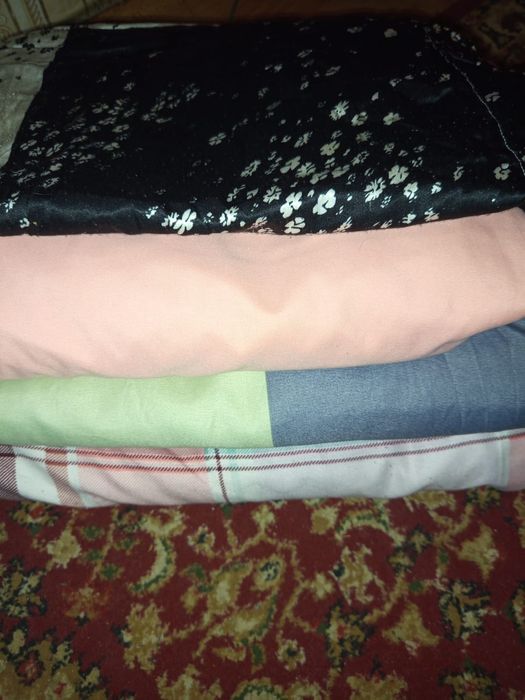 Продам подушки, одеяла, постельное бельё тенг