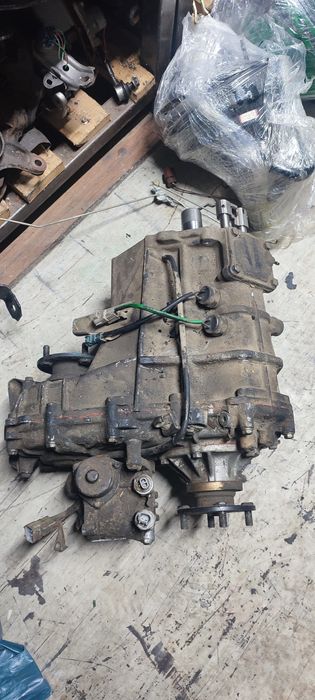 Раздатка на Тойоту сюрф 185