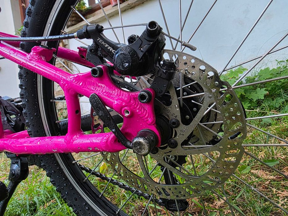 Specialized Hotrock 20" розово детски велосипед колело