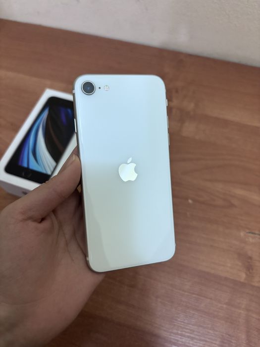 Iphone (айфон се) SE 2022 64 гб