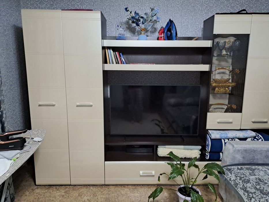 горка для телевизора