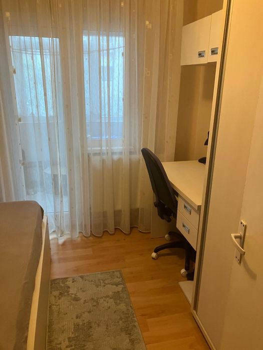 Dau spre închiriere apartament 3 camere